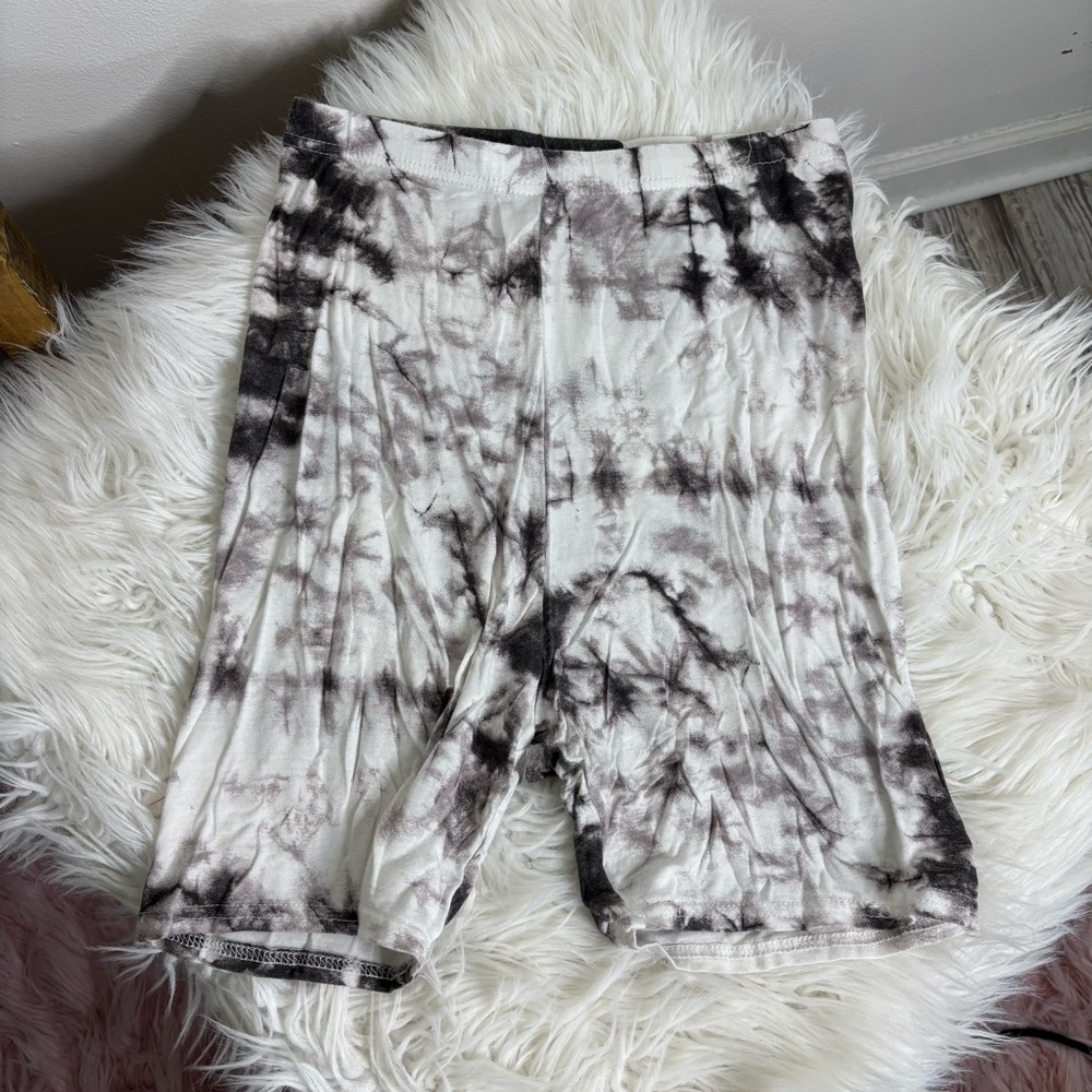 Boohoo Tie-Dye Black and White Biker Shorts